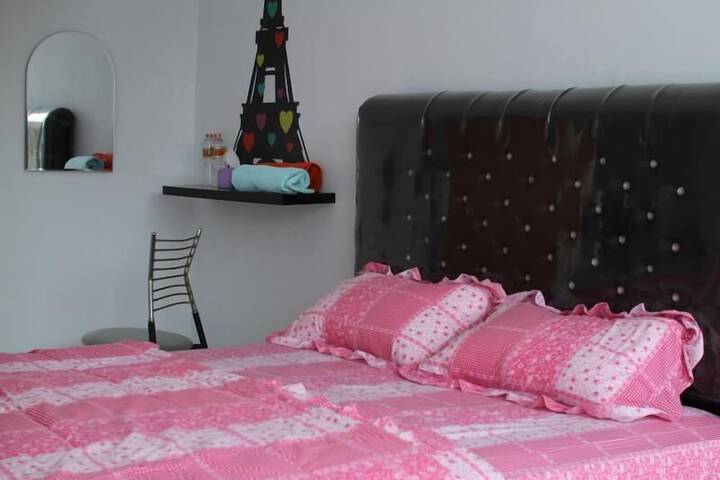 Room 2 of 27