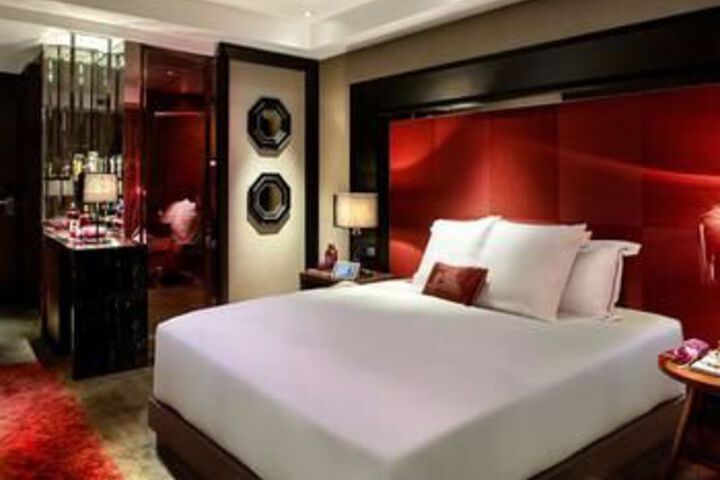 Room 33 of 56