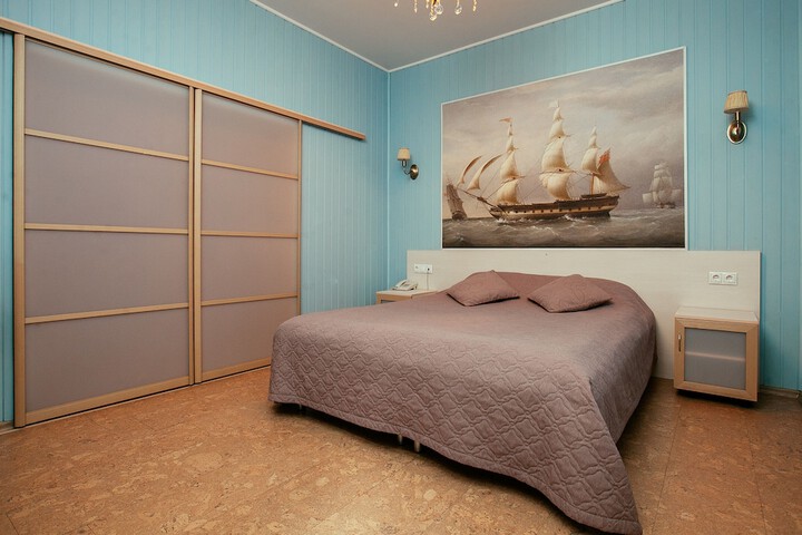 Room 30 of 170