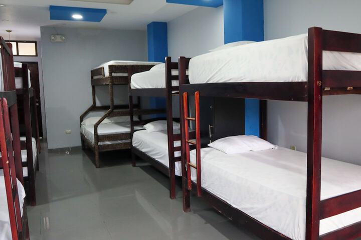 Room 32 of 111