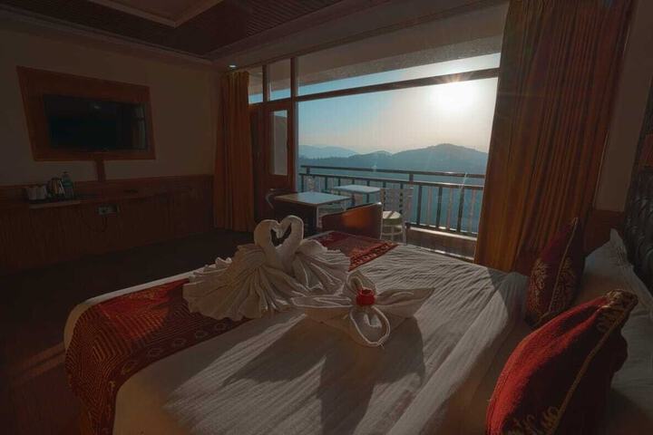 Room 4 of 56