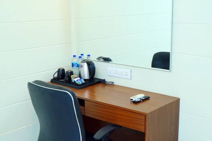 Room 12 of 24