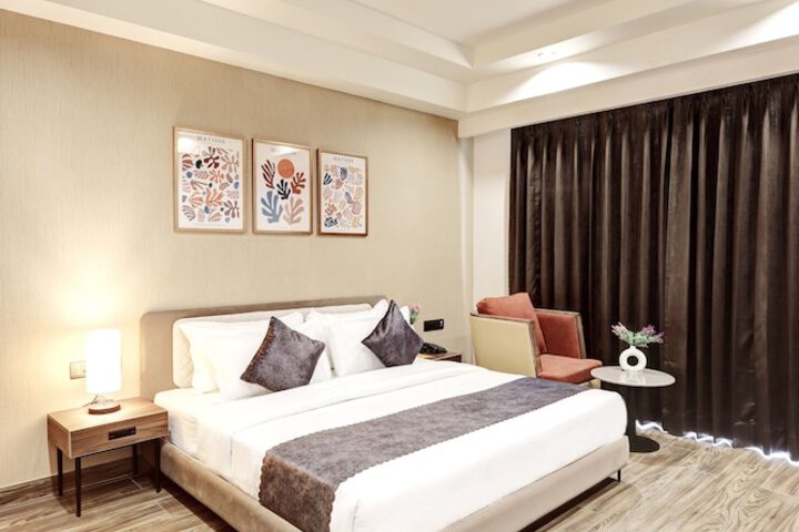 Room 43 of 98
