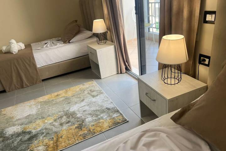 Room 48 of 68
