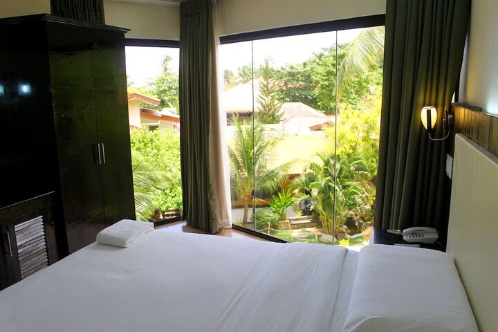 Room 15 of 65