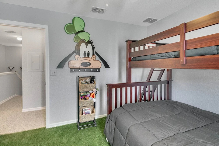 Room 4 of 22