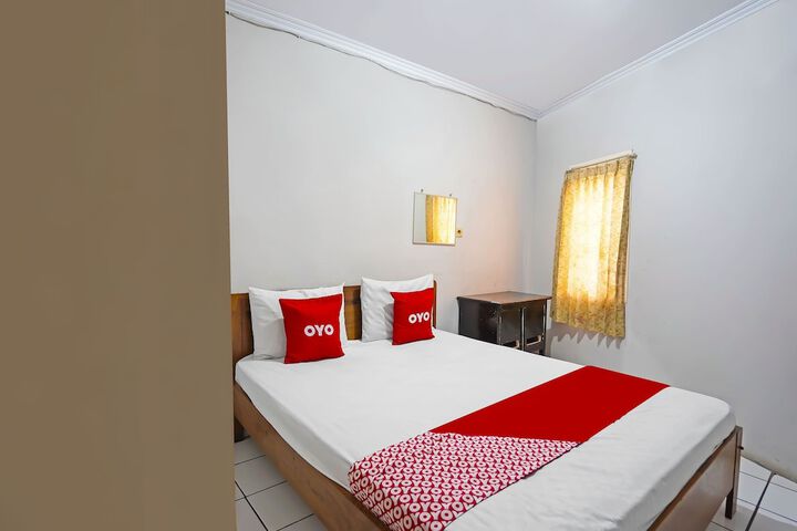 Room 9 of 25
