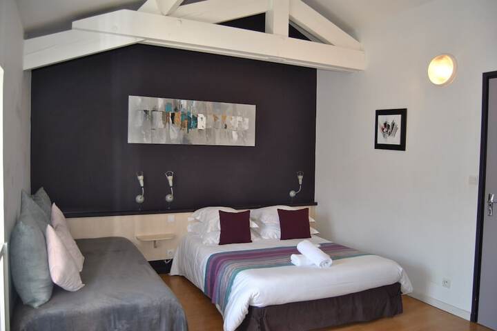 Room 4 of 58