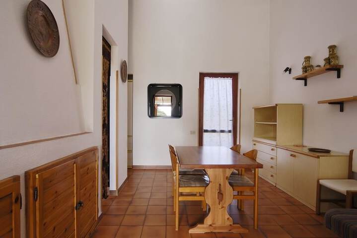 Room 8 of 21