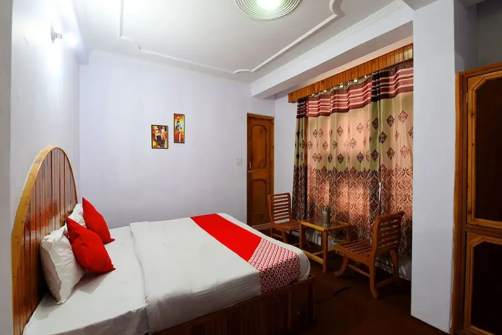 Room 2 of 11