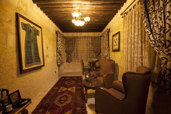 Room 95 of 238