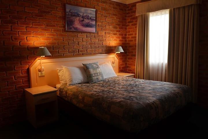 Room 20 of 77