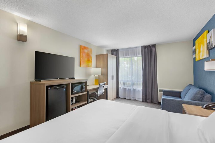 Room 14 of 28
