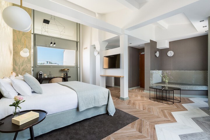 Room 46 of 91