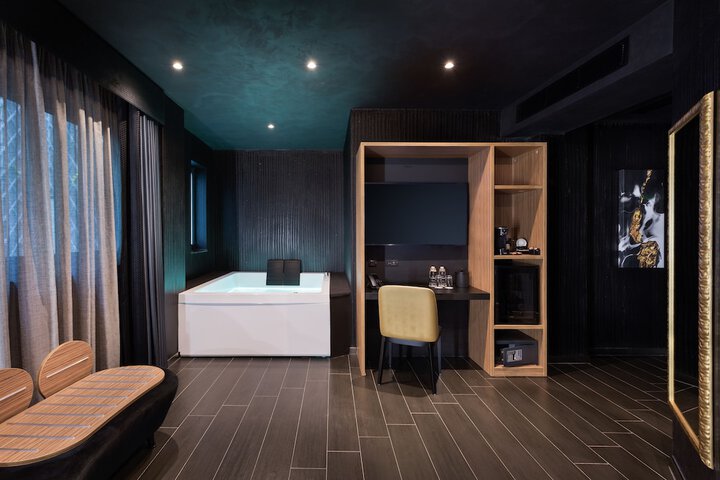 Room 29 of 97