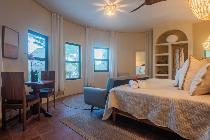Room 13 of 48