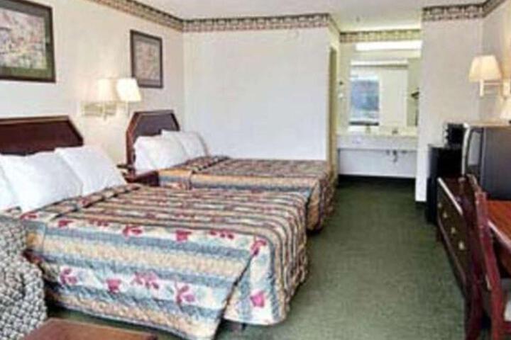 2 Double Bed (2 of 4)