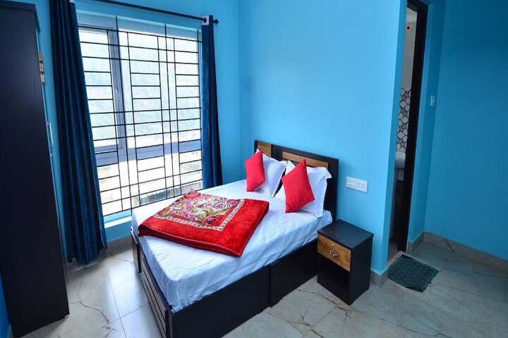 Room 5 of 25