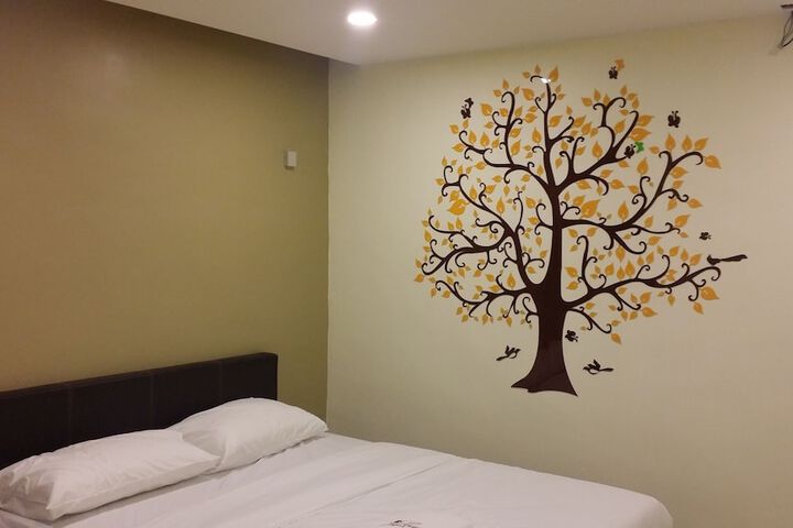 Room 12 of 51