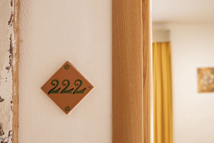 Room 23 of 45
