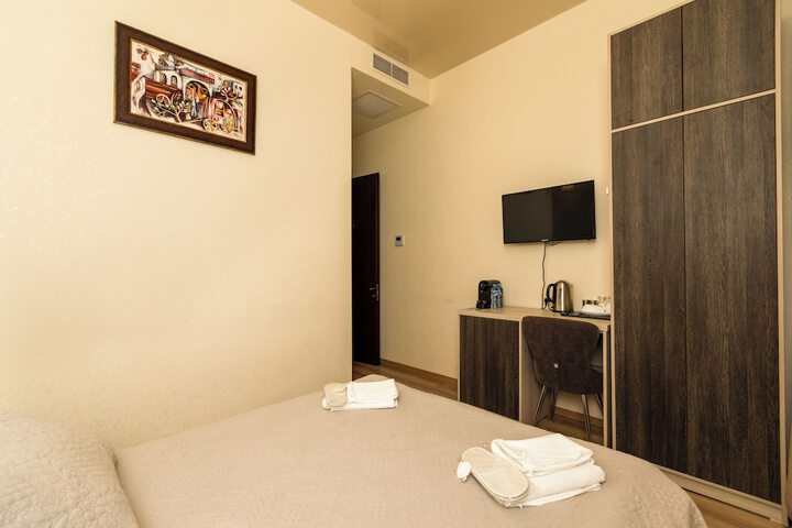 Room 15 of 58