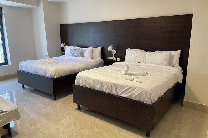 Room 44 of 243