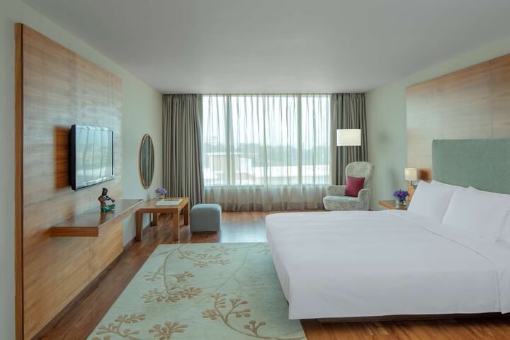 Room 15 of 106