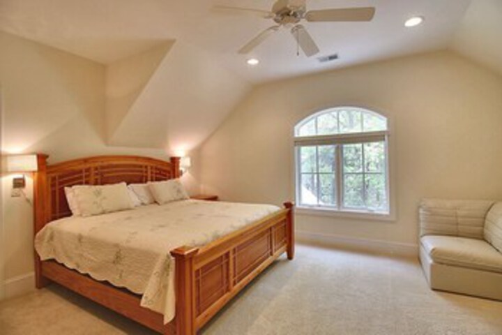 Room 19 of 27