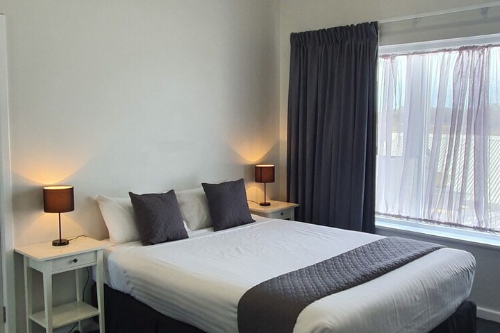 Room 13 of 25