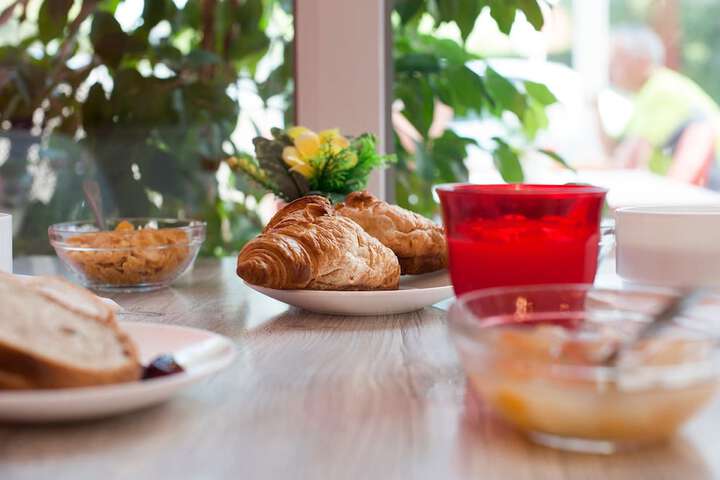 Breakfast/Coffee Service 27 of 31