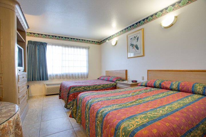 2 Double Beds (2 of 9)