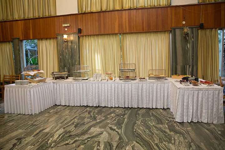 Dining 36 of 57