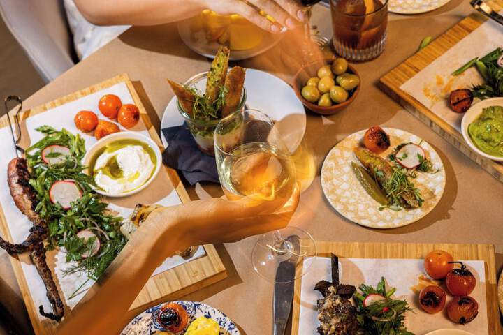 Dining 55 of 66