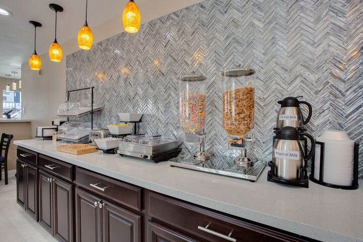 Breakfast/Coffee Service 48 of 53