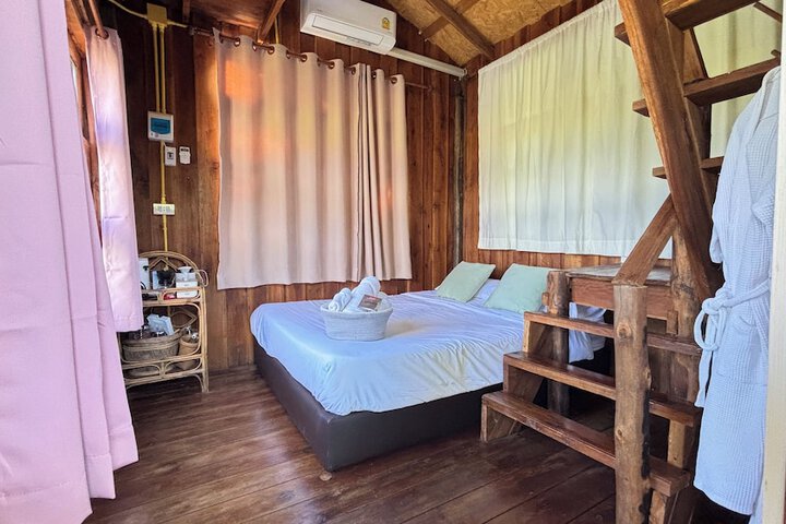 Room 37 of 135