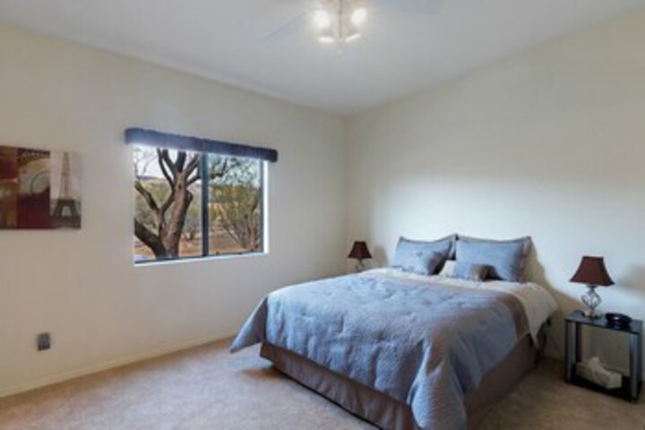 Room 27 of 31