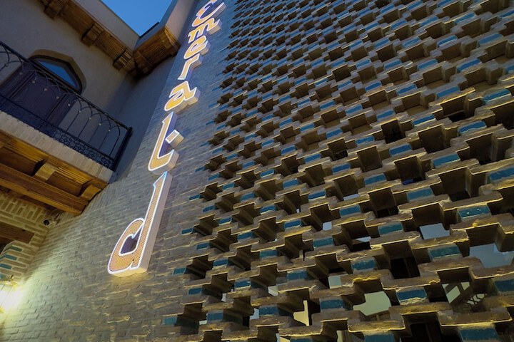 Emerald hotel
