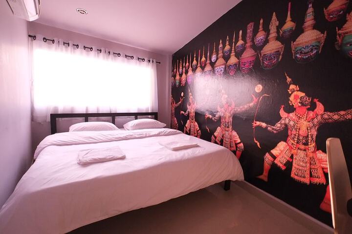 Room 28 of 44