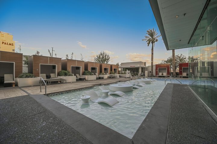 Pool 416 of 484