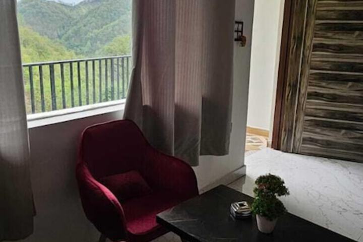 Room 2 of 17