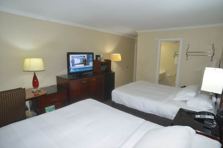 Standard Double Room 2 Queen Beds (11 of 18)
