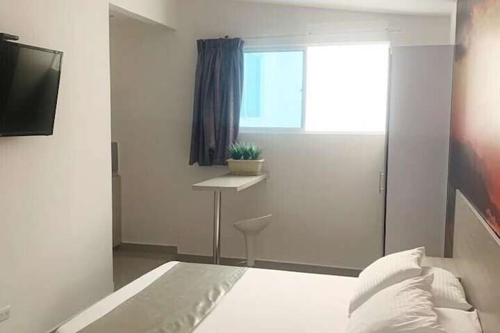 Room 7 of 16