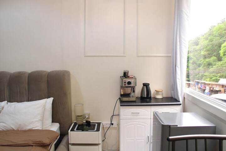 Room 43 of 83