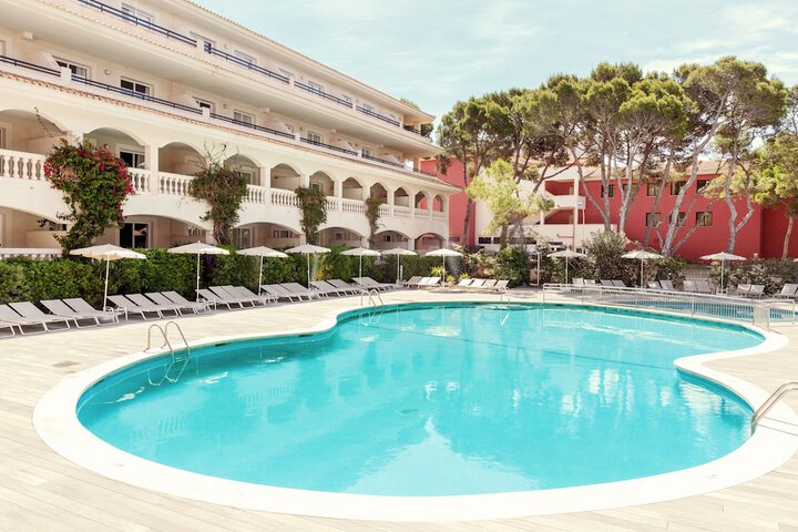 Pool 43 of 101