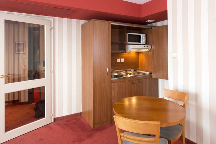 Private kitchenette