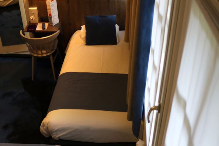 Room 74 of 94