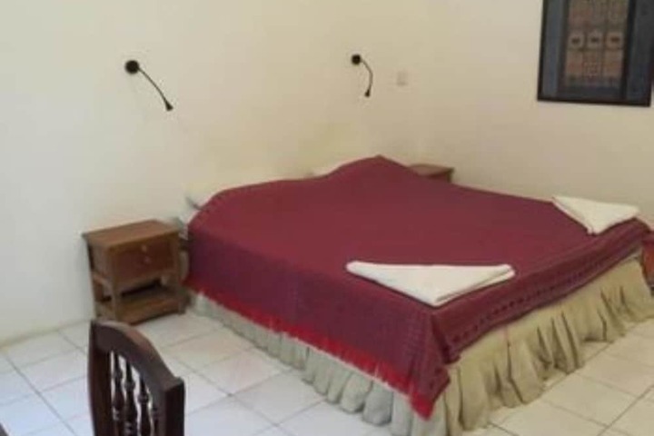 Room 8 of 49