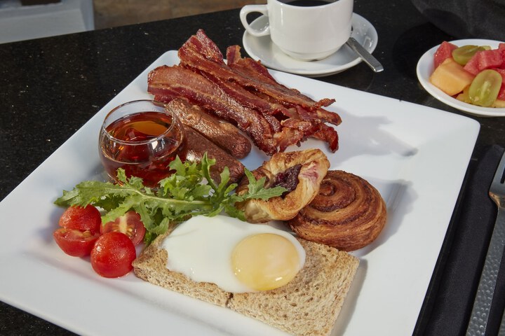 Breakfast/Coffee Service 64 of 85