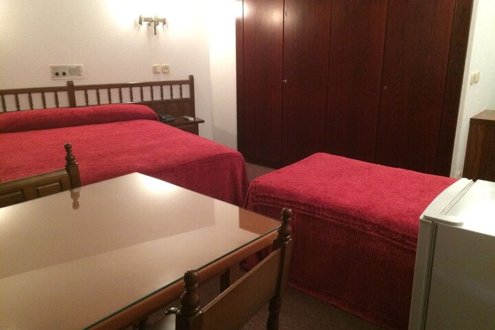 Room 6 of 35