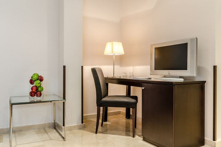 Room 19 of 26
